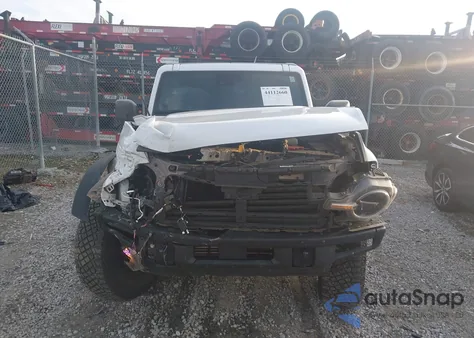 2024 Ford Bronco Black Diamond z USA, uszkodzony, nr VIN 1FMEE1BH9RLA64061